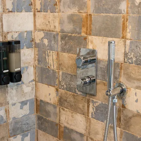 Borgo Botol アパート