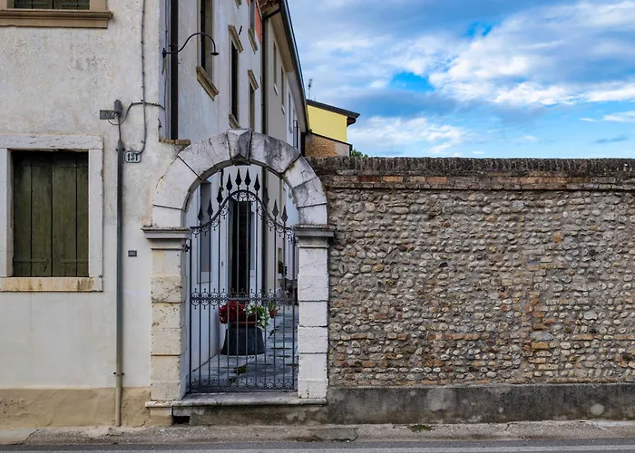 Lägenhet Borgo Botol